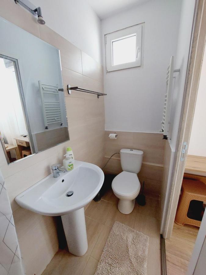 Confort Inn Otopeni Exteriör bild